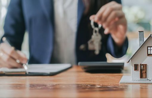 انتخاب مشاور املاک